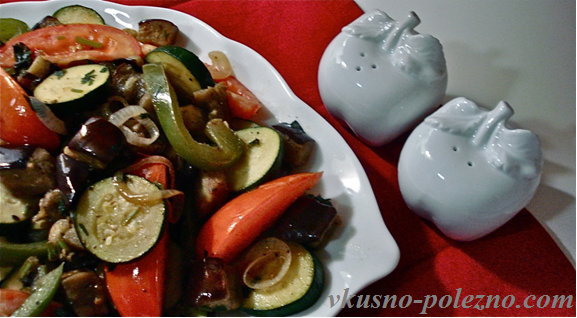 Р а т а т у й (Ratatouille — фр.)