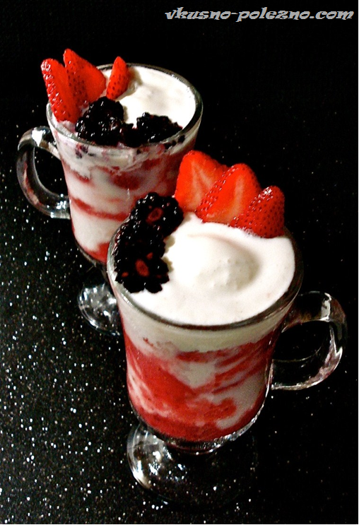Клубничное парфе (Parfait – фр. ) Клубничное парфе - это значит вкусно. Приятного аппетита!