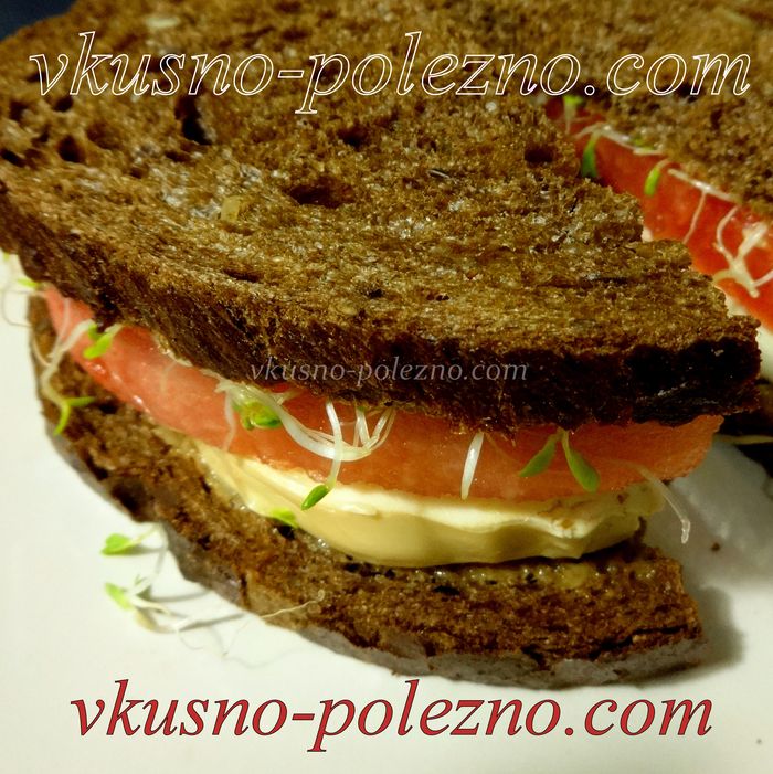 Бутерброд с копчёной моцареллой — потрясающий вкус и свежий аромат Бутерброд с копчёной моцареллой - потрясающий вкус и свежий аромат