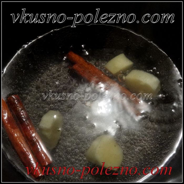 Имбирь и корица в ковше Имбирь и корица в ковше